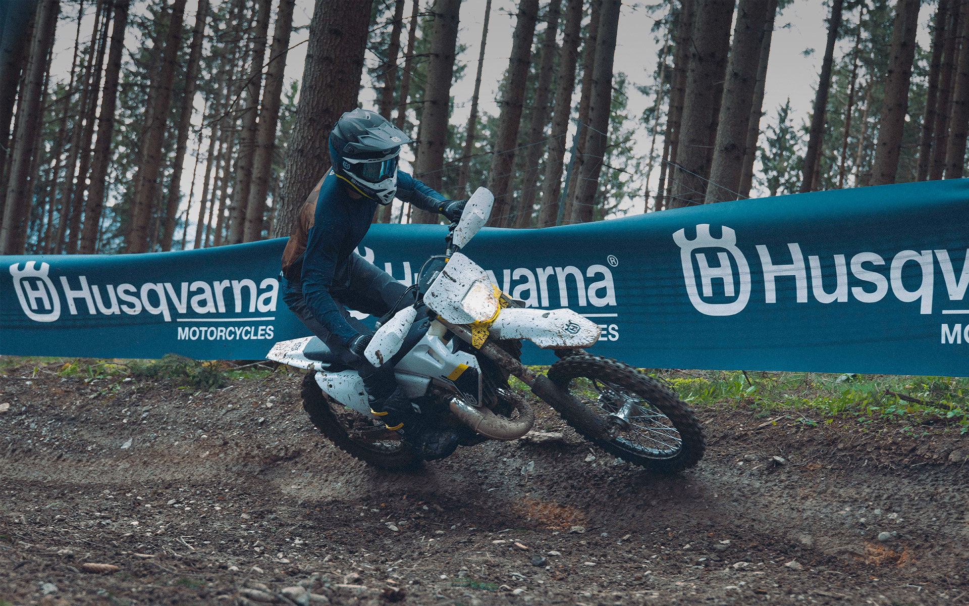 Husqvarna enduro 2 tiempos TE 250 en masr2r madrid